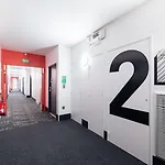 Lille D'ascq Grand Stade 3 Etoiles ホテル
