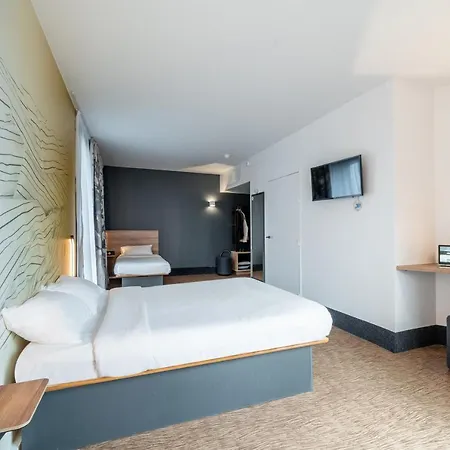 Lille Grand Stade Hotel 3*