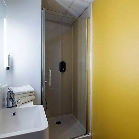 Otel Lille D'ascq Grand Stade 3 Etoiles