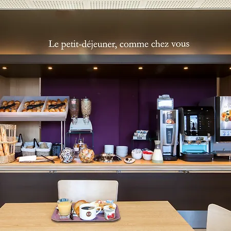 Lille Grand Stade Hotel 3*